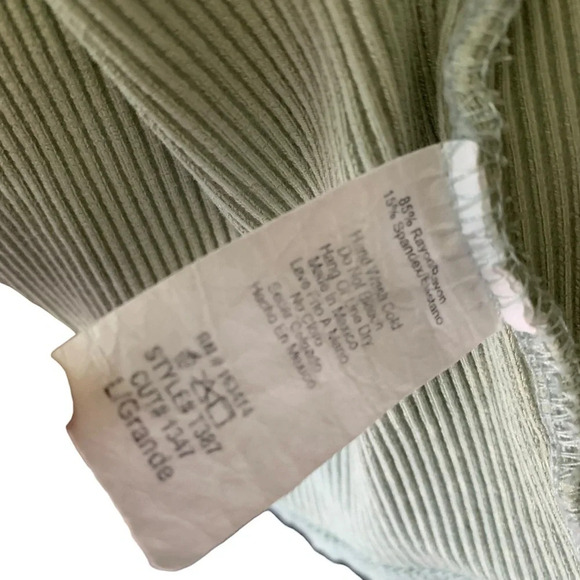 Saints 21 women's size large sexy crop top, fits s/m - Picture 5 of 5